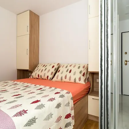 Modern Sirobuja Сплит