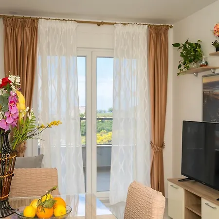 Apartment Modern Sirobuja